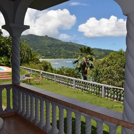 Bayview Villa -Sea Side Villa Anse Boileau Exterior photo