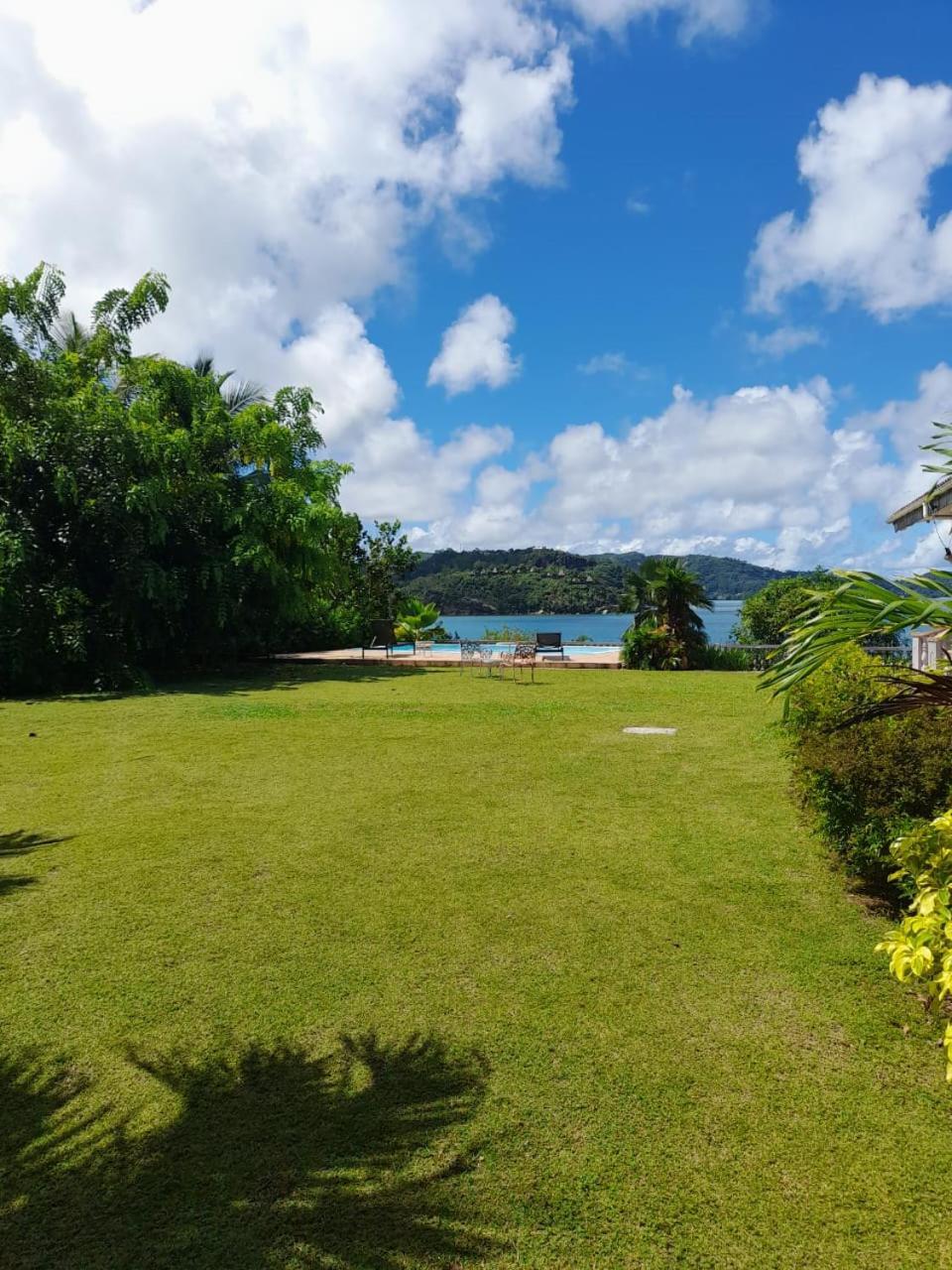 Bayview Villa -Sea Side Villa Anse Boileau Exterior photo