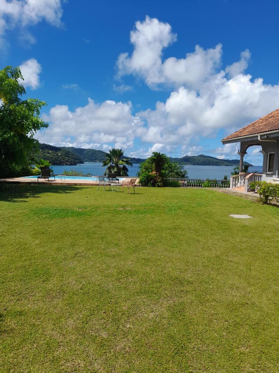 Bayview Villa -Sea Side Villa Anse Boileau Exterior photo