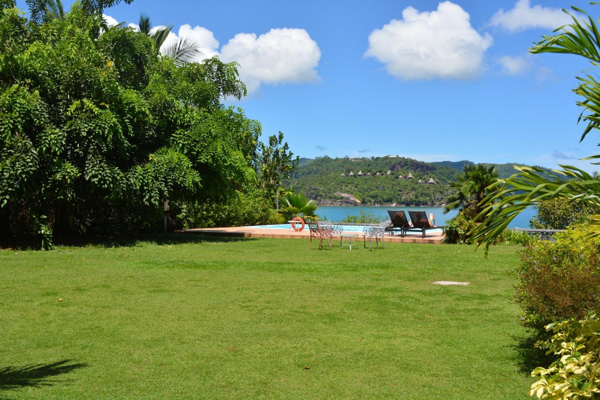 Bayview Villa -Sea Side Villa Anse Boileau Exterior photo