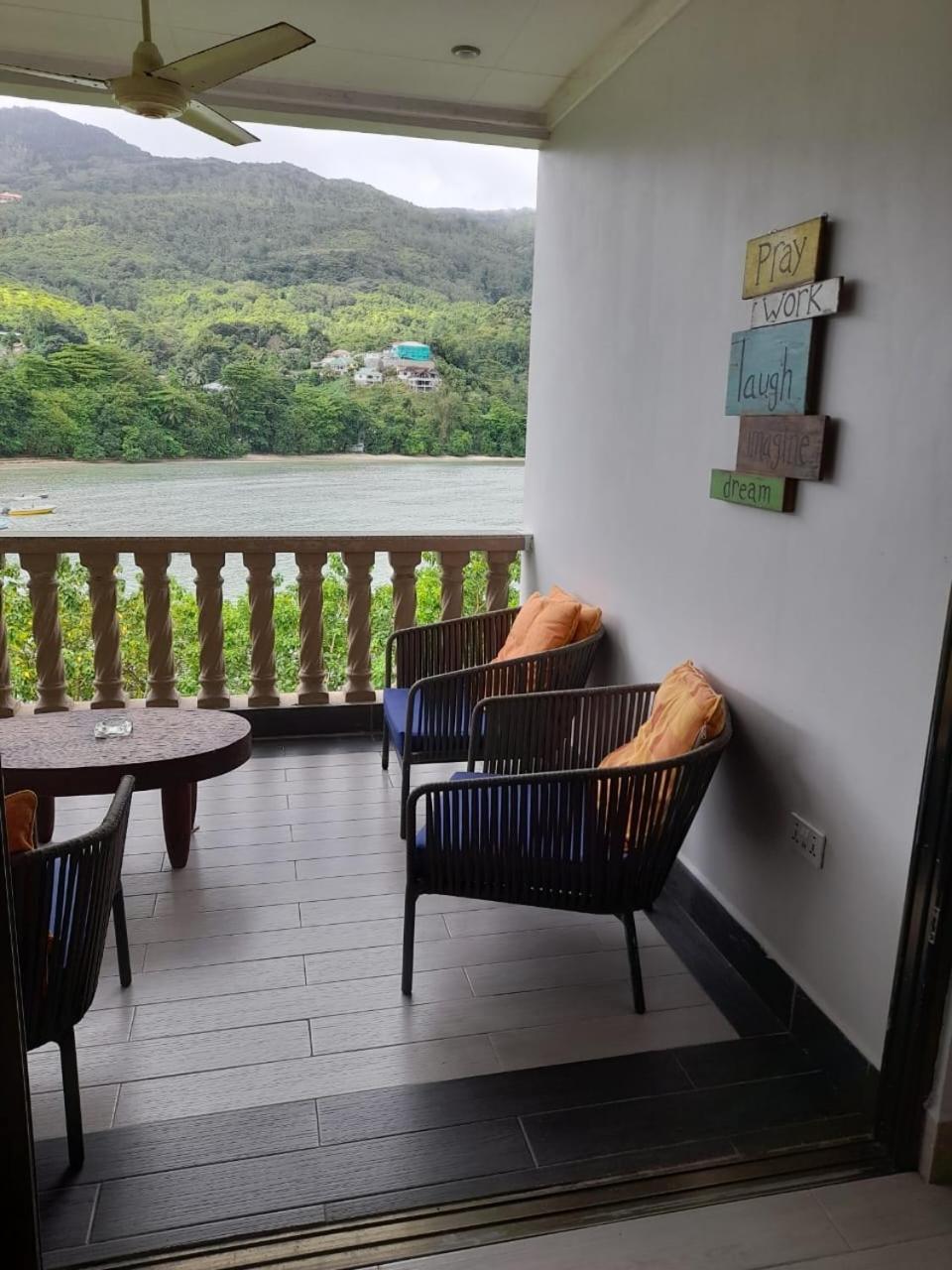 Bayview Villa -Sea Side Villa Anse Boileau Exterior photo