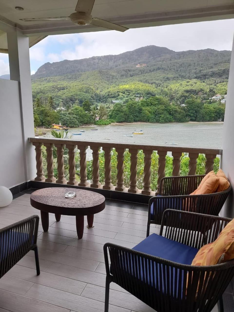 Bayview Villa -Sea Side Villa Anse Boileau Exterior photo